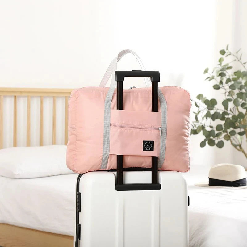 Best‑selling foldable duffel bag with extra‑large capacity, ultra‑light design, and perfect for travel, gym, and weekend trips. Stylish, durable, and folds flat in seconds