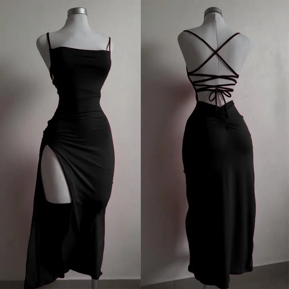 A bold and sexy summer dress featuring a halter strap design, curve‑hugging fit, and sleek high‑sensibility style. This mini bodycon dress shapes the silhouette with a chic “Spice Girl” vibe—perfect for parties, nig
