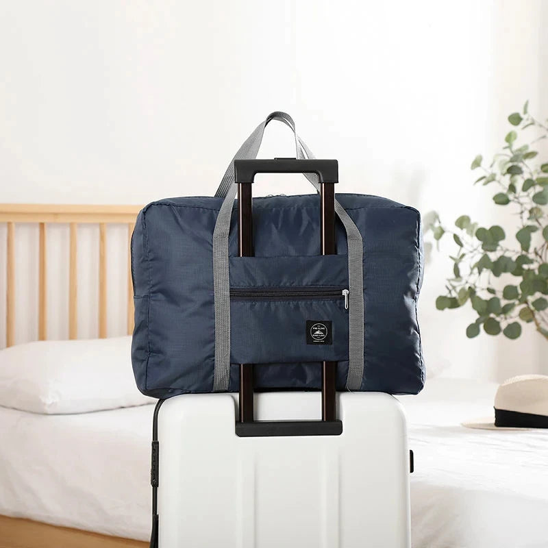 Best‑selling foldable duffel bag with extra‑large capacity, ultra‑light design, and perfect for travel, gym, and weekend trips. Stylish, durable, and folds flat in seconds