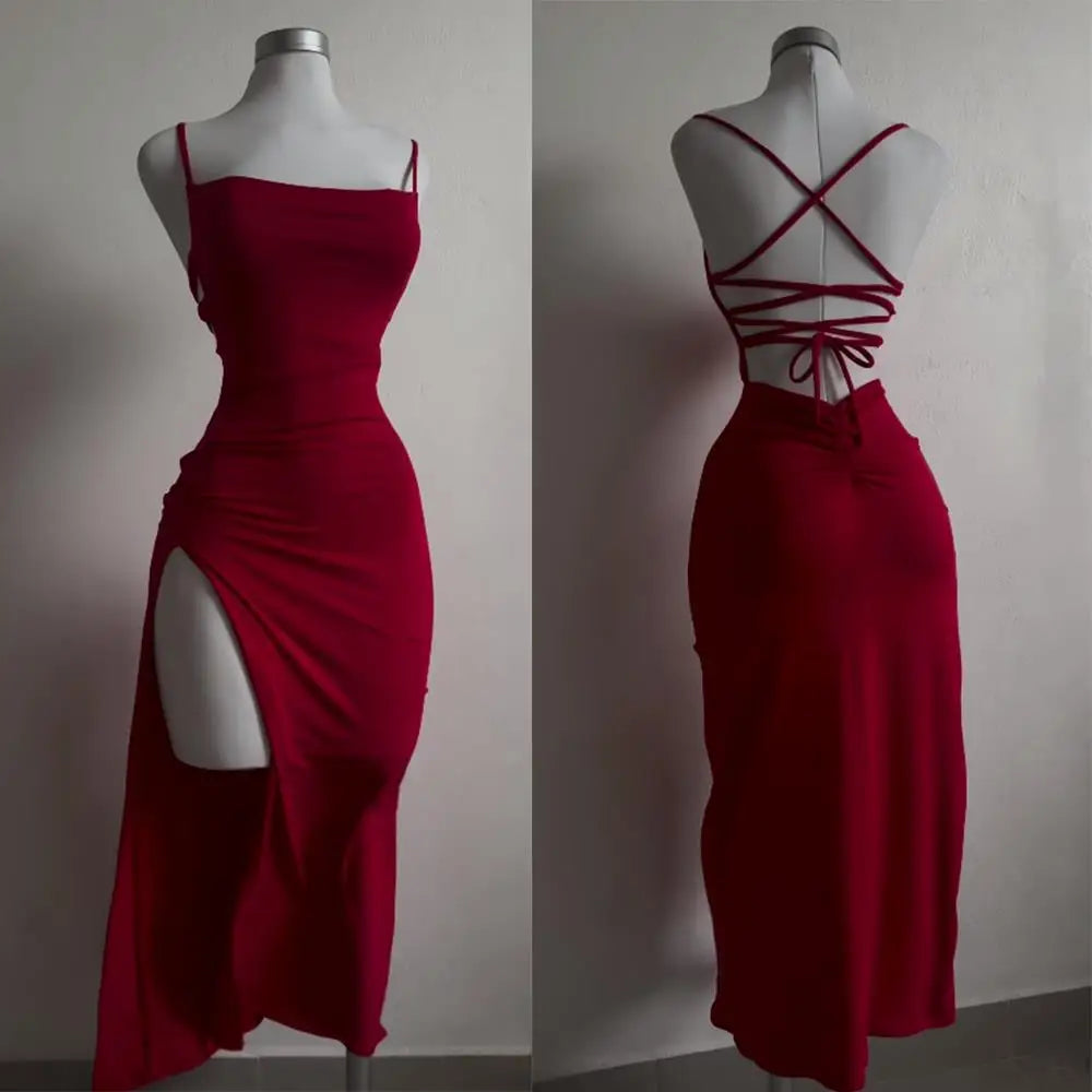 A bold and sexy summer dress featuring a halter strap design, curve‑hugging fit, and sleek high‑sensibility style. This mini bodycon dress shapes the silhouette with a chic “Spice Girl” vibe—perfect for parties, nig